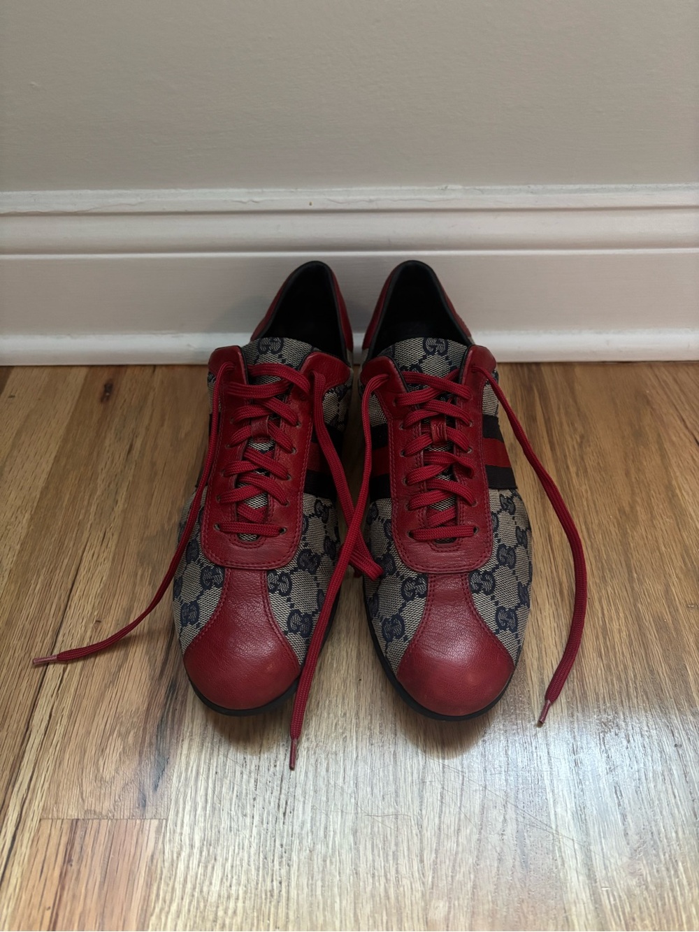 Gucci Red and Blue GG Monogram Men’s Lace-Up Sneakers - Picture 3 of 9